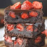 Brownies de Chocolate y Fresas Exquisitos