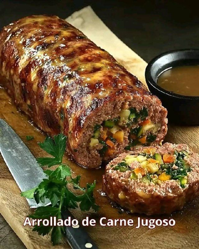 Arrollado de Carne con Espinacas y Queso